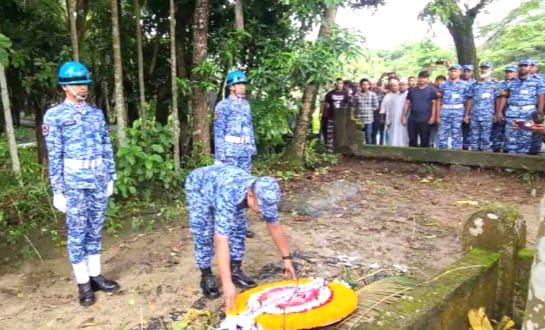 মাইলস্টোন শিক্ষার্থী সায়ানের কবরে বিমান বাহিনীর শ্রদ্ধা